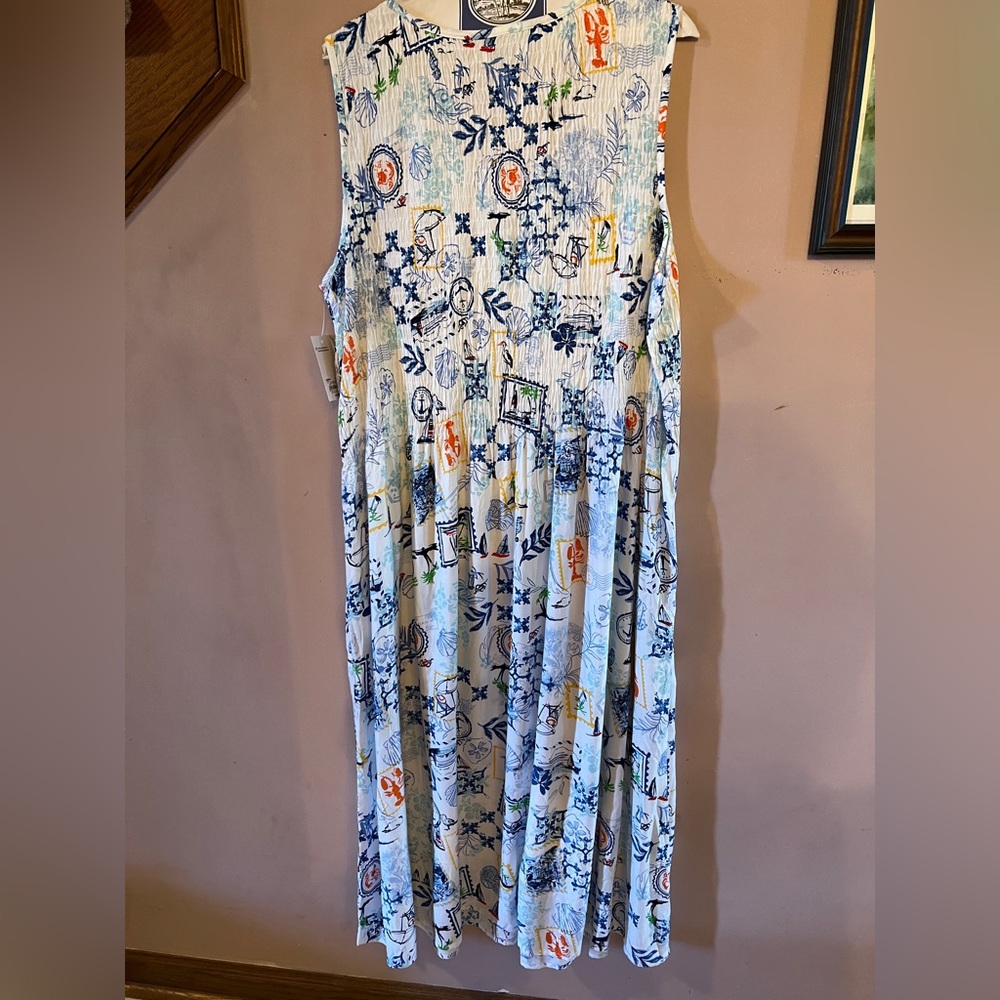 Croft & Barrow sleeveless maxi dress with beach theme print. - Picture 4 of 6